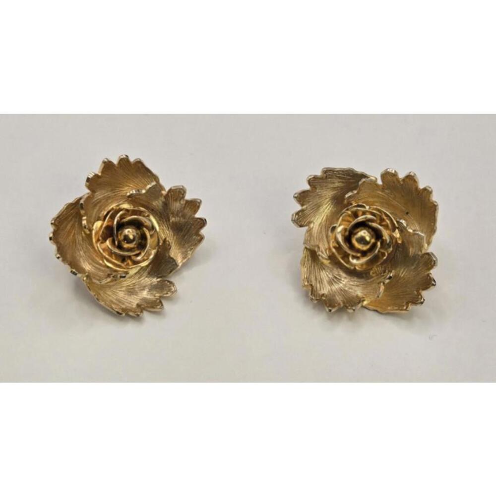 vintage Warner Goldtone Flower Clip On Earrings
